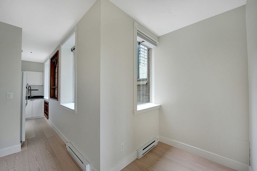 701 233 Abbott Street