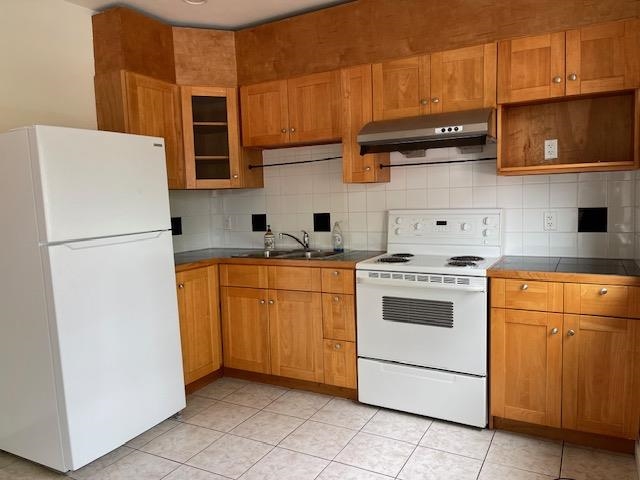 202 2817 CLARK DRIVE, Vancouver BC V5N 3H7