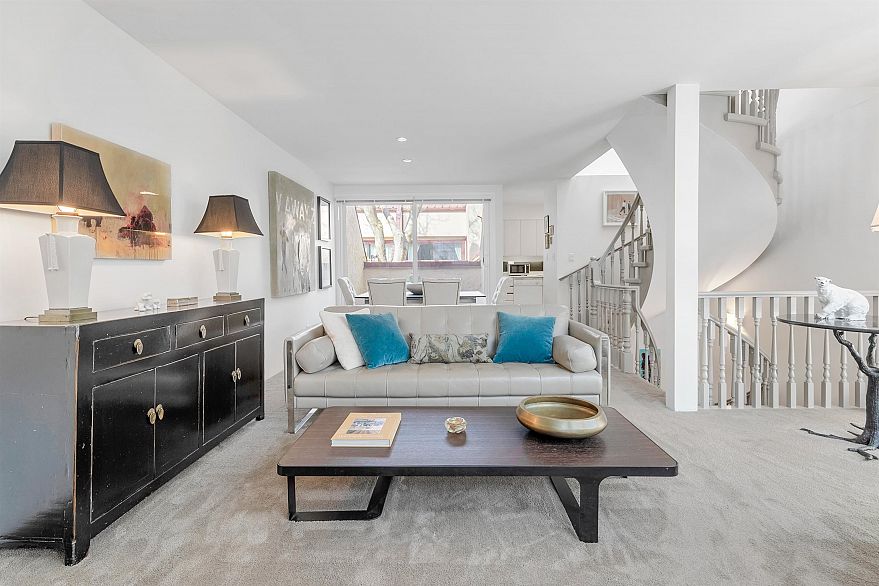 10 2485 CORNWALL AVENUE, Vancouver BC V6K 1B9