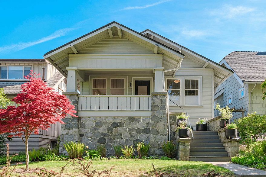 3730 W 15TH AVENUE, Vancouver BC V6R 2Z8