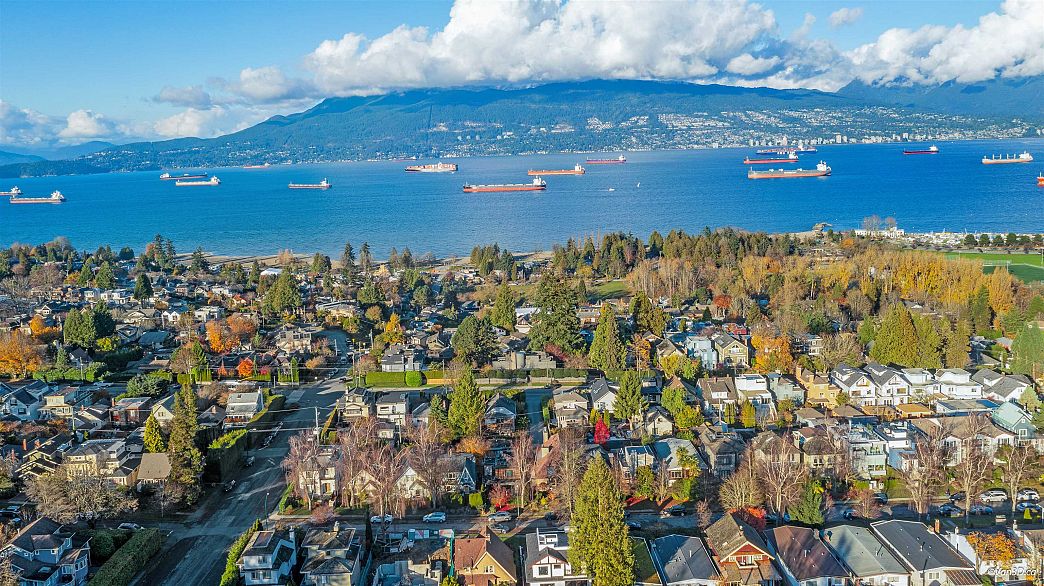 4473 W 5TH AVENUE, Vancouver BC V6R 1S4