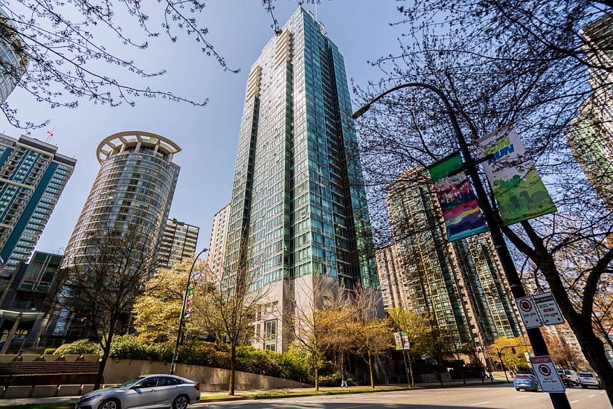 702 1288 W GEORGIA STREET, Vancouver BC V6E 4R3