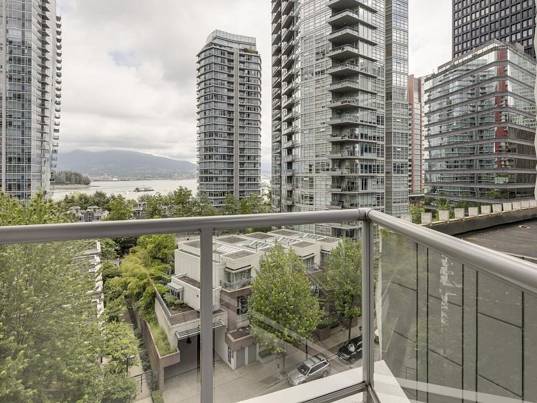 601 1228 W HASTINGS STREET, Vancouver BC V6E 4S6