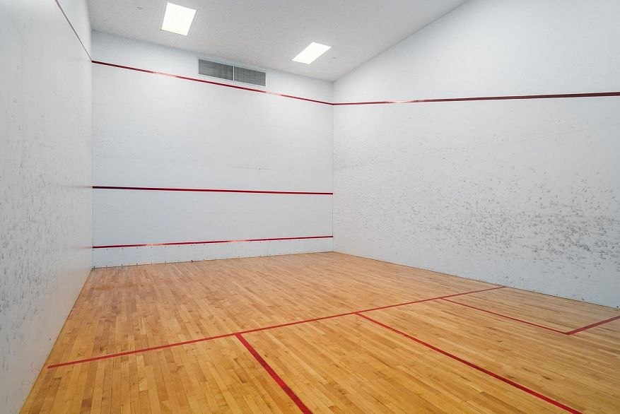 2703 550 Pacific Street