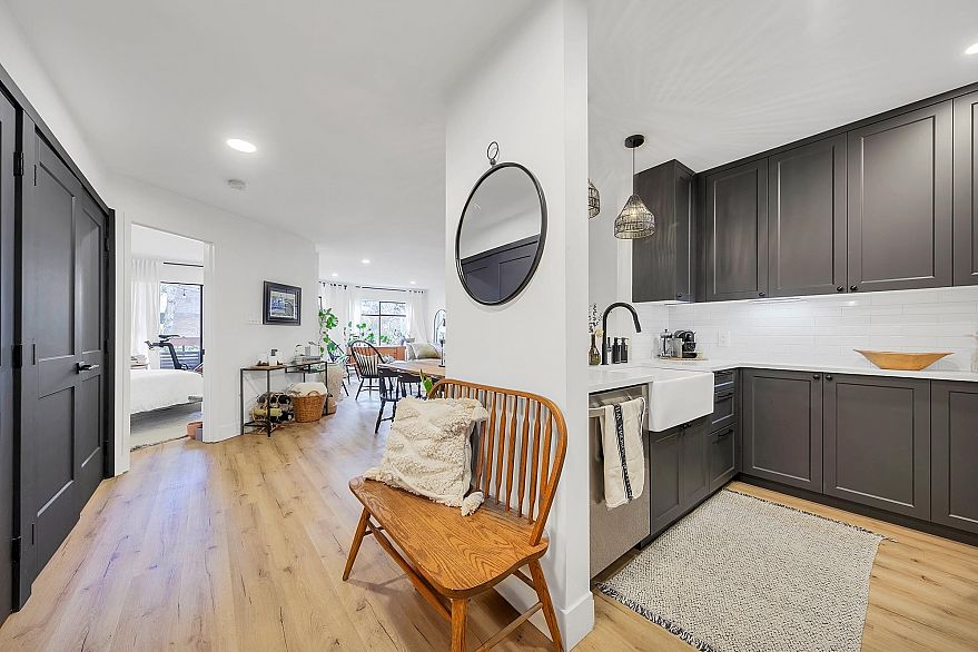 211 2222 PRINCE EDWARD STREET, Vancouver BC V5T 4M6