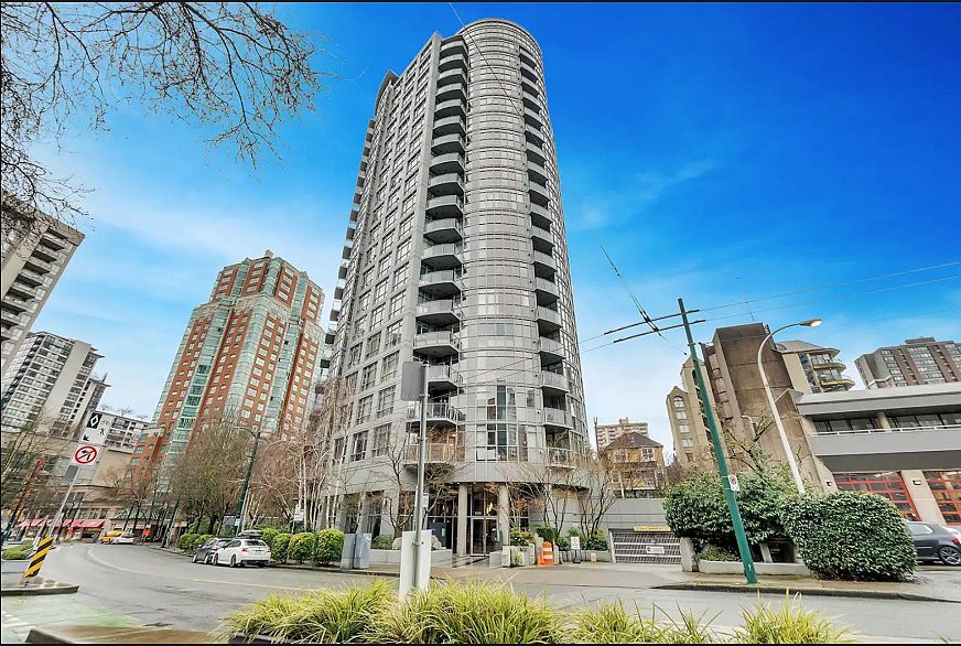 1907 1050 SMITHE STREET, Vancouver BC V6E 4T4