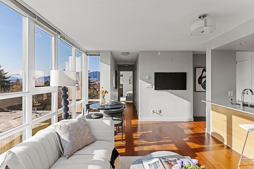 705 1808 W 3RD AVENUE, Vancouver BC V6J 0C4