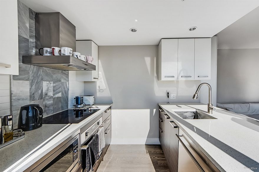 1106 1783 MANITOBA STREET, Vancouver BC V5Y 0K1