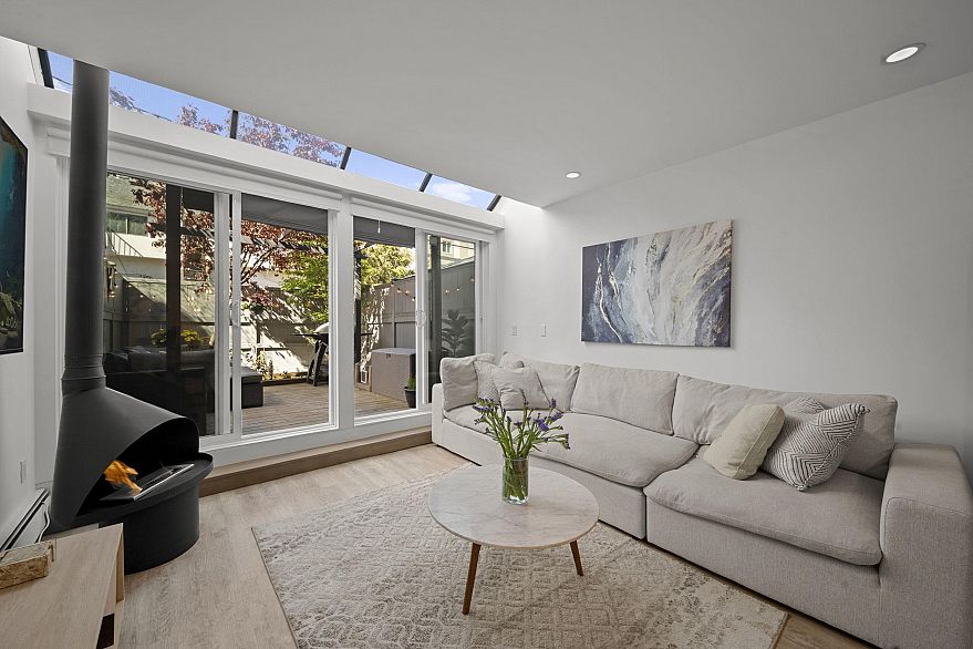 109 2125 YORK AVENUE, Vancouver BC V6K 1C4