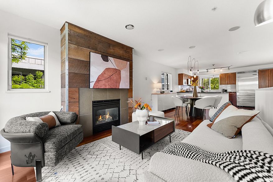 213 672 W 6TH AVENUE, Vancouver BC V5Z 1A3