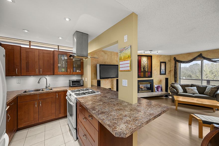 401 1414 W 73rd Avenue