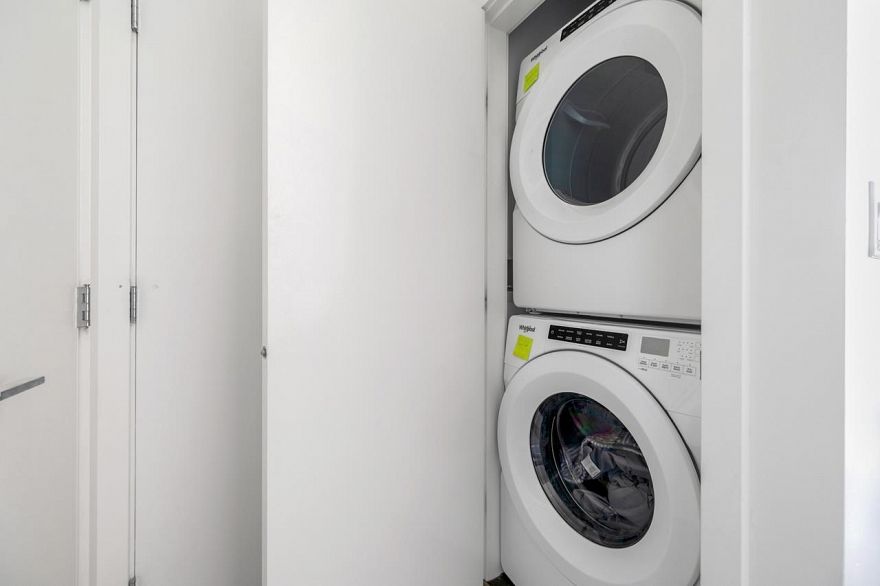 3559 E Kent Avenue North