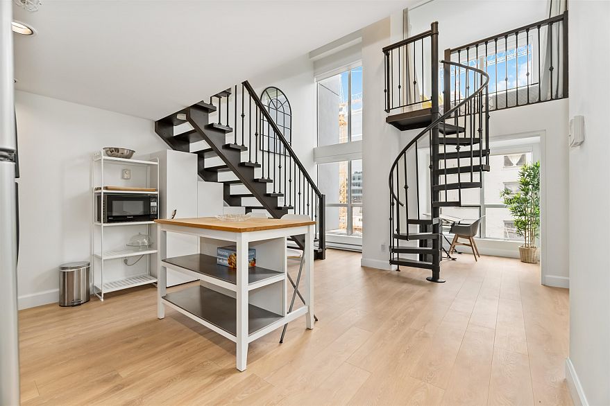 301 933 SEYMOUR STREET, Vancouver BC V6B 6L6