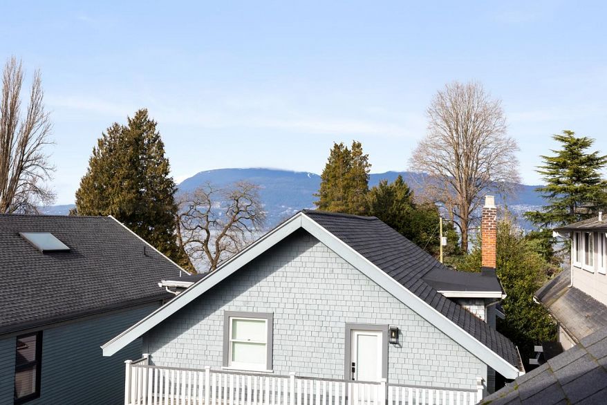 1727 Macdonald Street