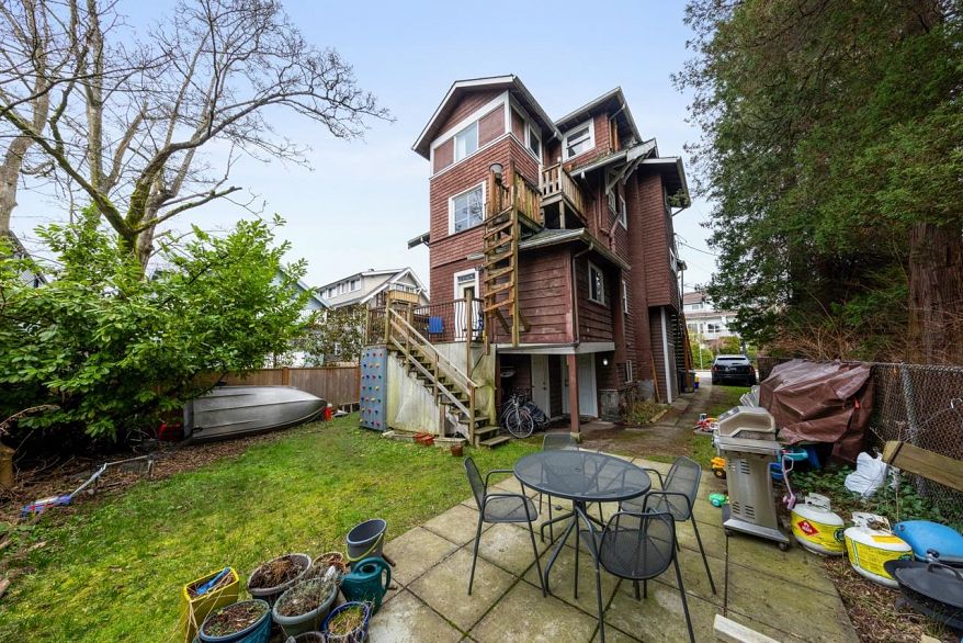 1727 Macdonald Street