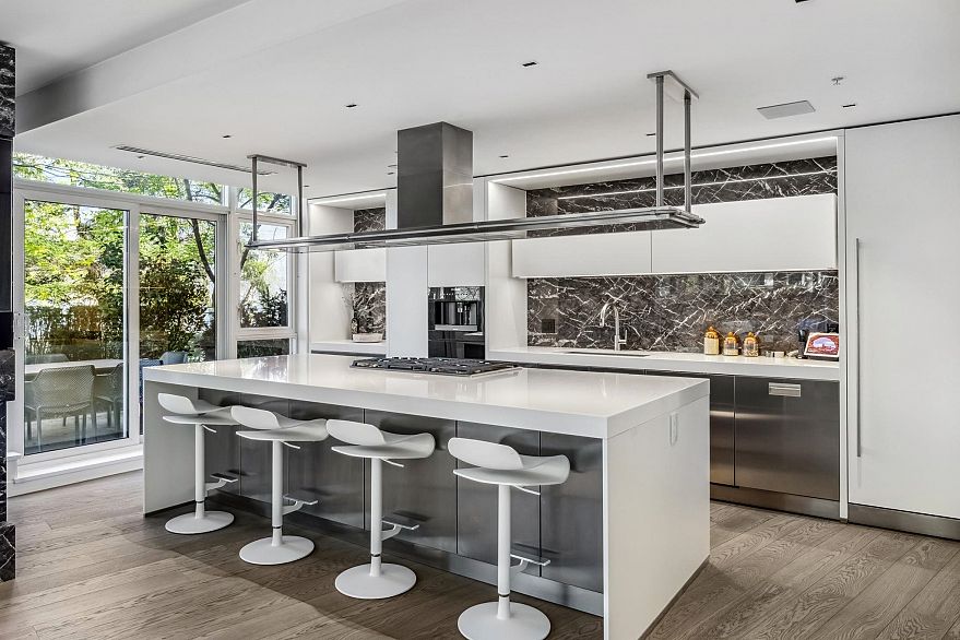 TH22 1281 W CORDOVA STREET, Vancouver BC V6C 3R5