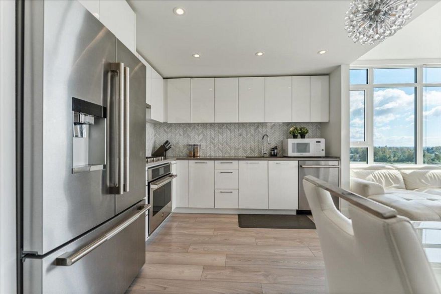 901 8570 Rivergrass Drive