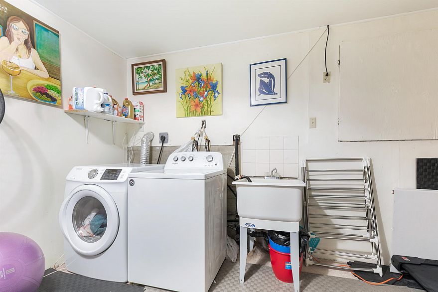 2118 6050 Larch Street