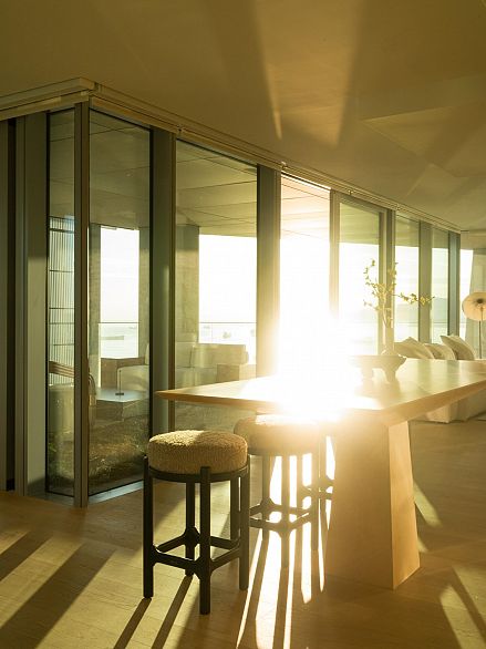 3902 1568 Alberni Street