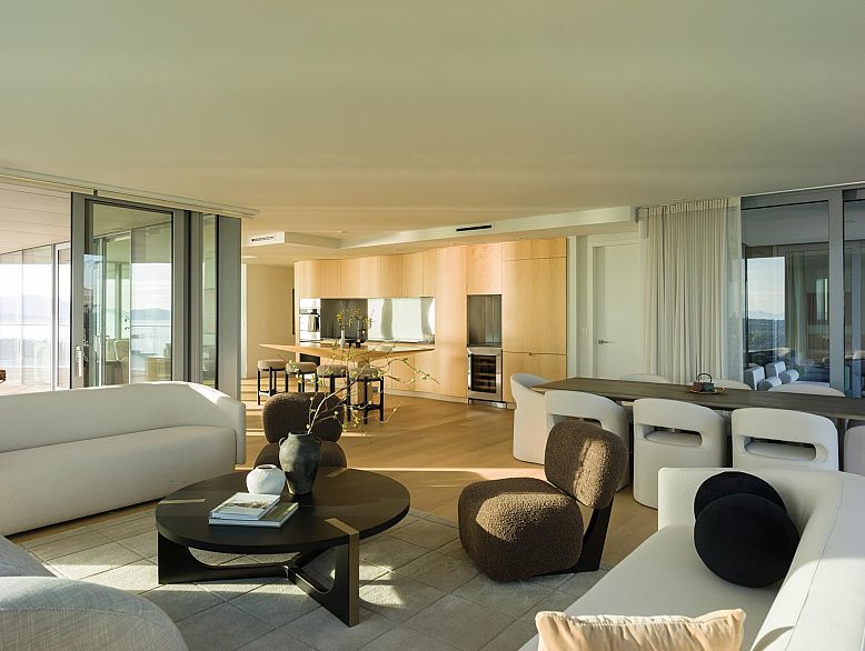 3902 1568 Alberni Street