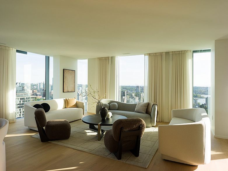 3902 1568 Alberni Street