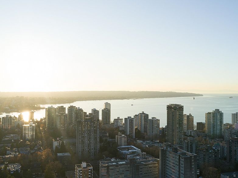 3902 1568 Alberni Street