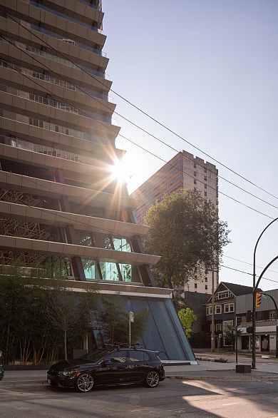 3902 1568 Alberni Street