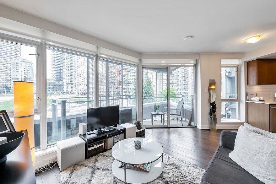 607 1372 Seymour Street