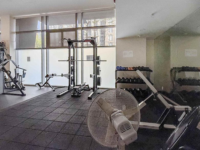 302 1010 Richards Street