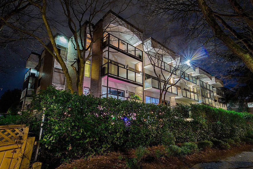 201 1535 NELSON STREET, Vancouver BC V6G 1M2