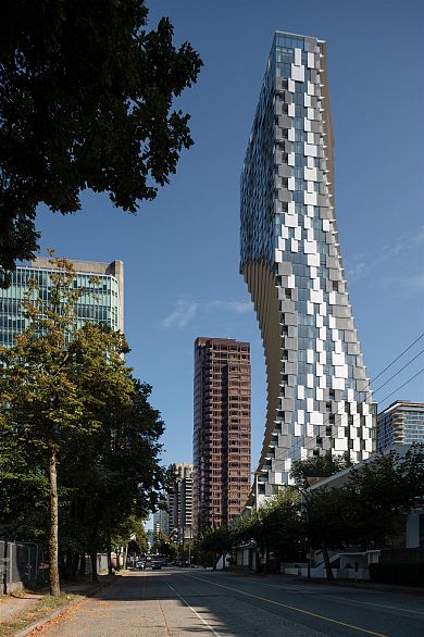 3902 1568 Alberni Street