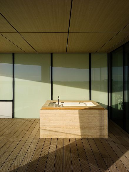 3902 1568 Alberni Street