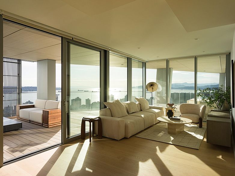 3902 1568 Alberni Street