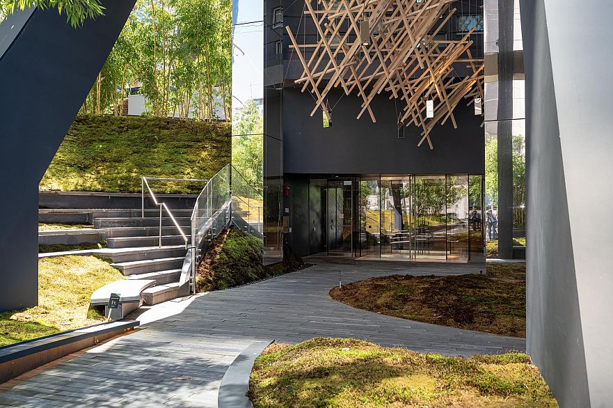 3902 1568 Alberni Street