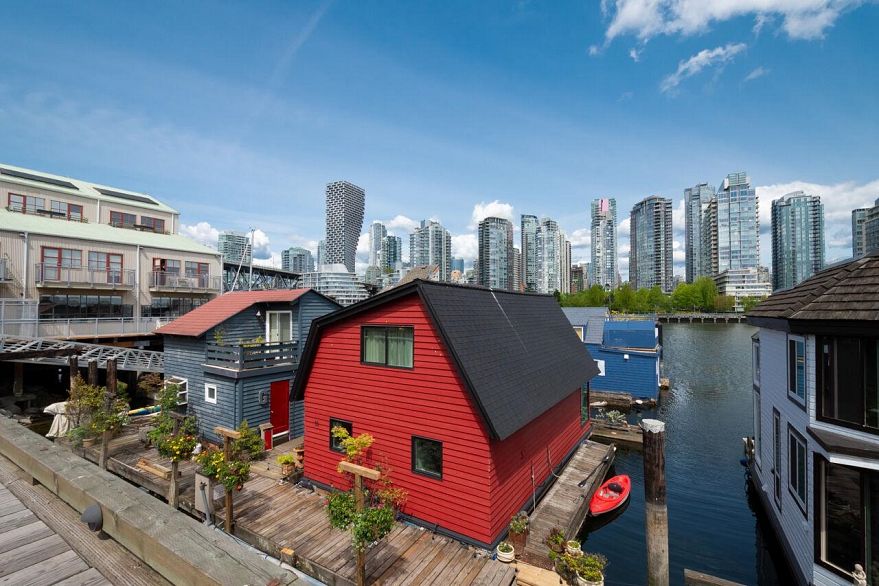 11 1301 JOHNSTON STREET, Vancouver BC V6H 3R9