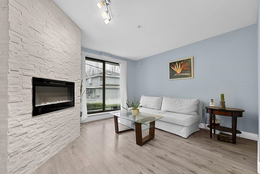 211 5818 LINCOLN STREET, Vancouver BC V5R 4P7