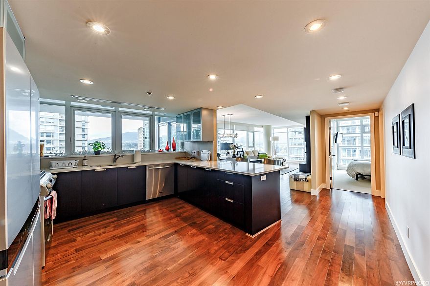 2102 1205 W Hastings Street