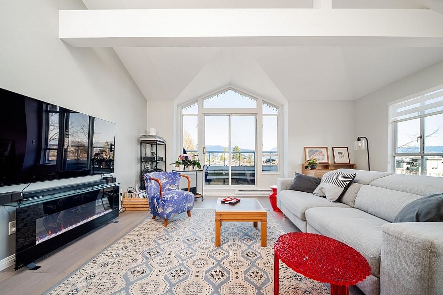 PH3 3220 W 4TH AVENUE, Vancouver BC V6K 1R9