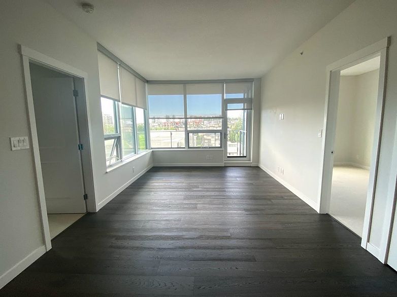 701 3487 Binning Road