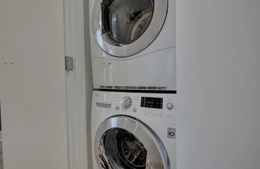 610 288 W 1st Avenue