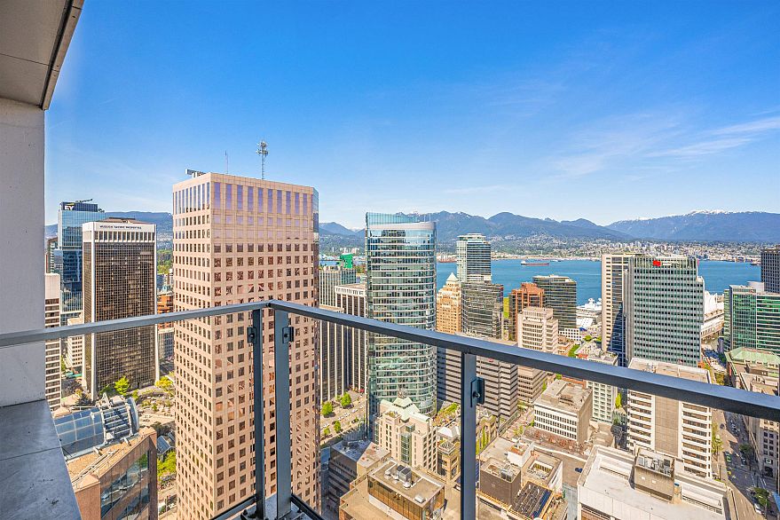 3803 667 Howe Street