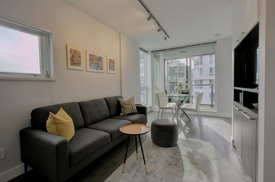 610 288 W 1st Avenue