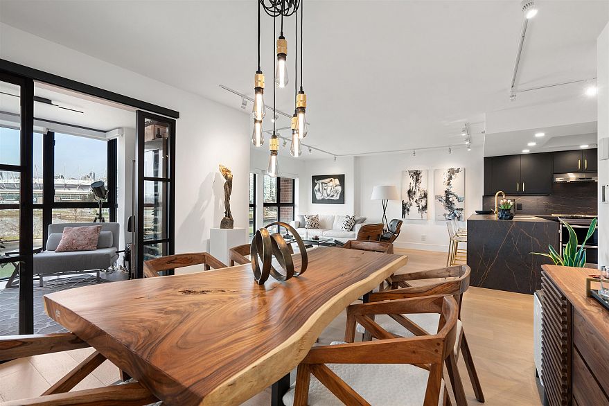 406 1128 Quebec Street