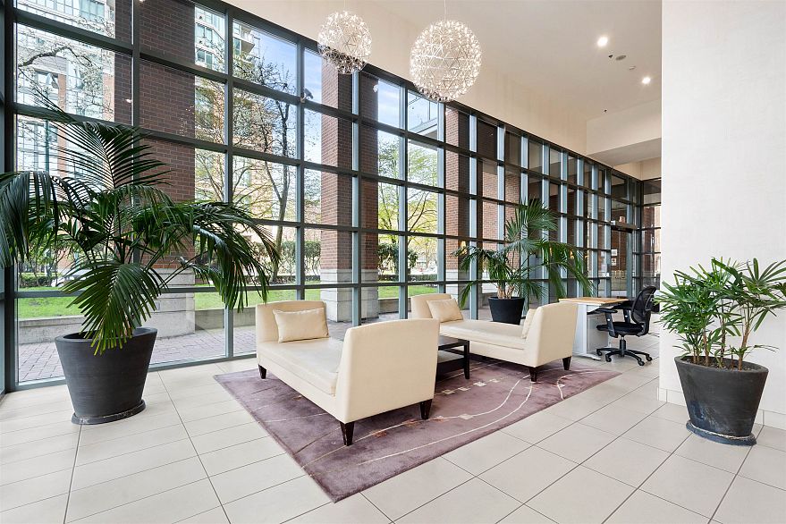 406 1128 Quebec Street