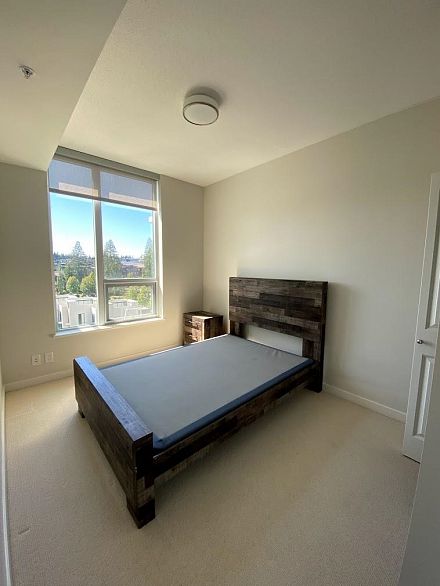 701 3487 Binning Road