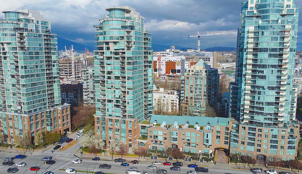 406 1128 Quebec Street