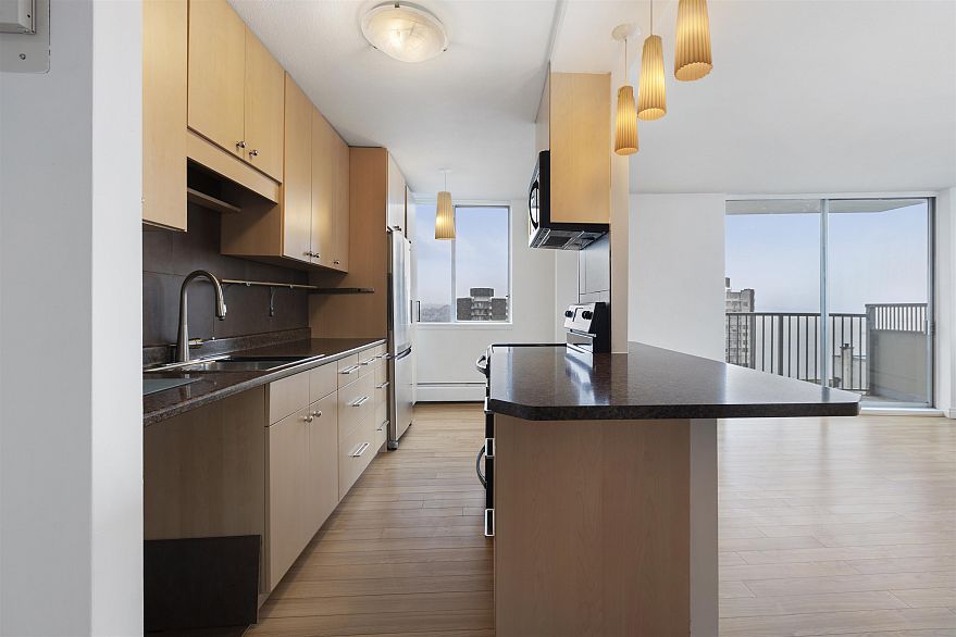 1701 1251 Cardero Street