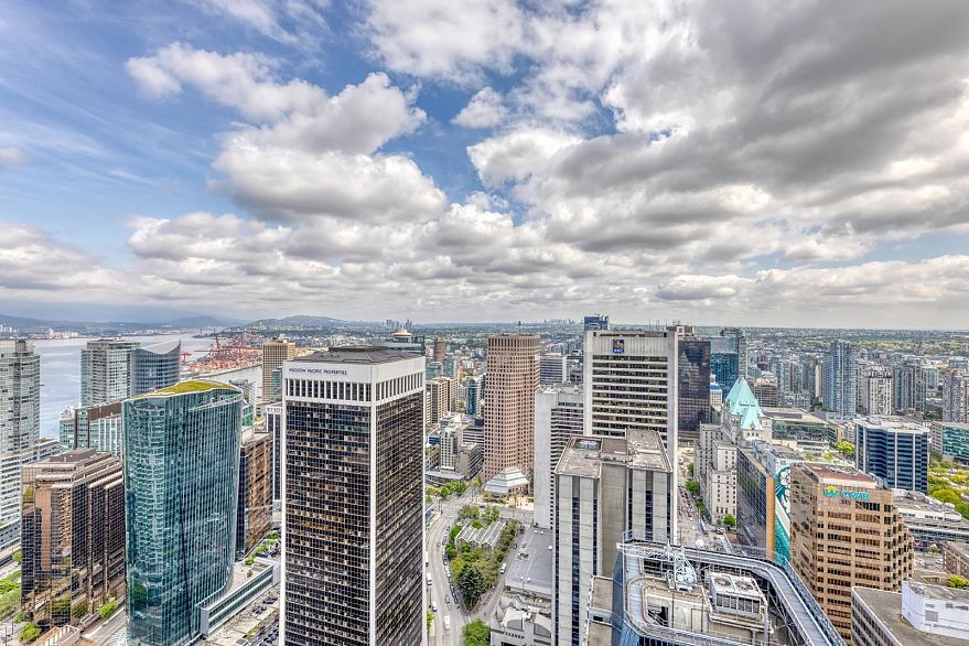 5606 1151 W Georgia Street