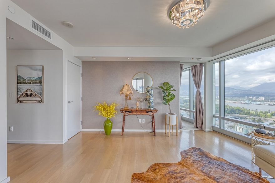 5606 1151 W Georgia Street