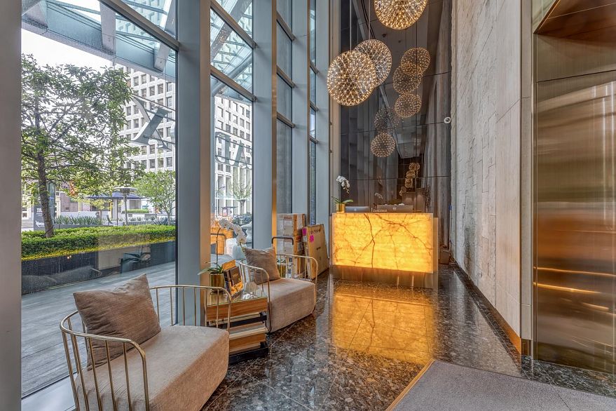 5601 1151 W Georgia Street